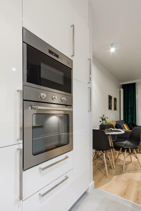 Mennica Residence Chic Apartment Warsaw Exterior photo